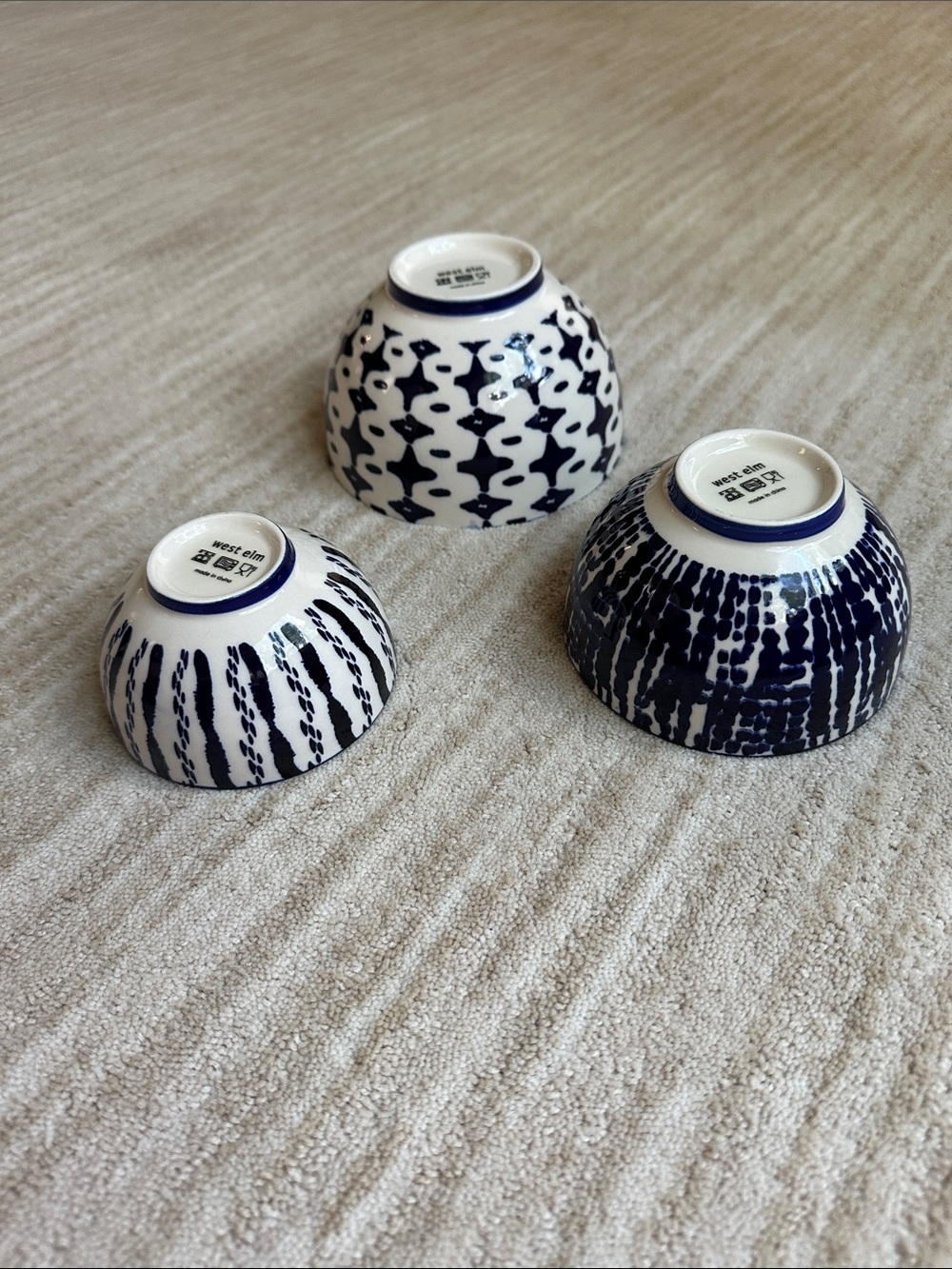 West Elm Indigo Tie Dye Small Nesting Bowls Set of 3 Prep Bowl Cobalt Blue White - Picture 6 of 16
